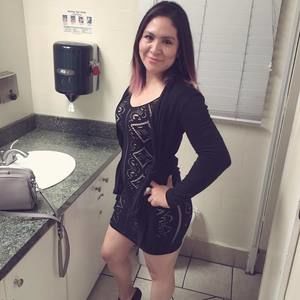 Meet your Posher, Elia